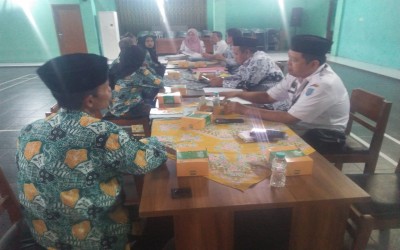 Rapat Yayasan